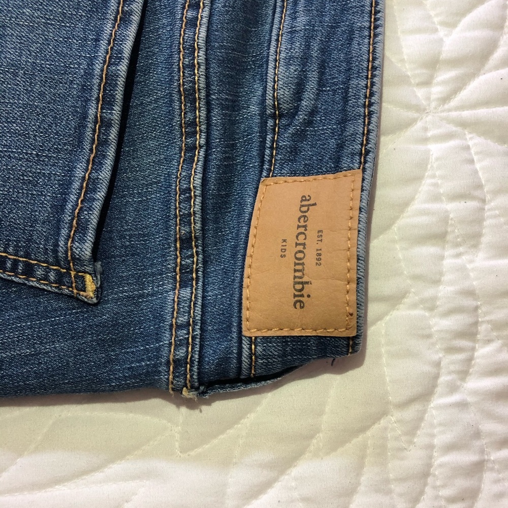 Jeans - Picture 3 of 4
